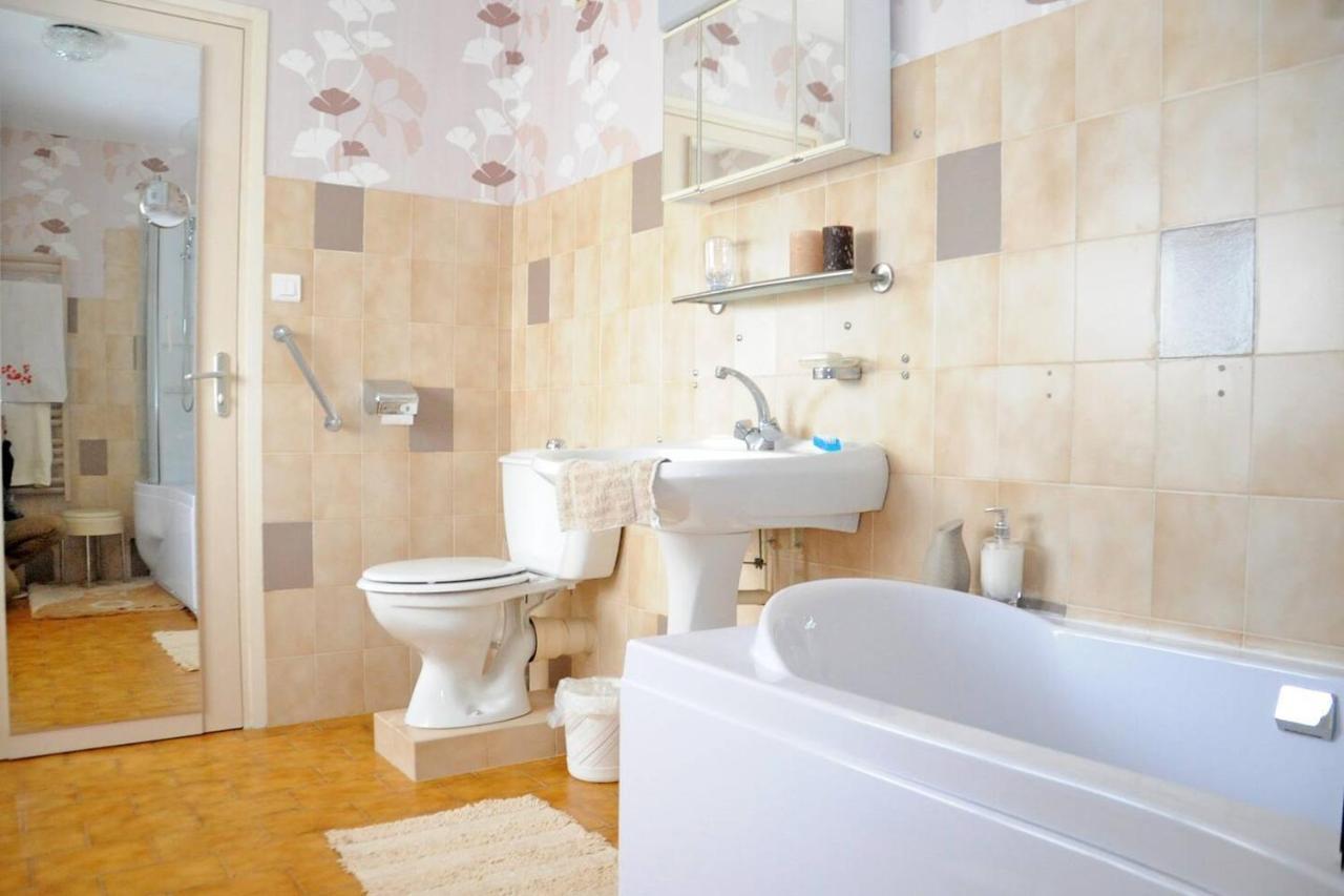 1 Bedroom House 20Min Walk To Centre In Tournus Dış mekan fotoğraf